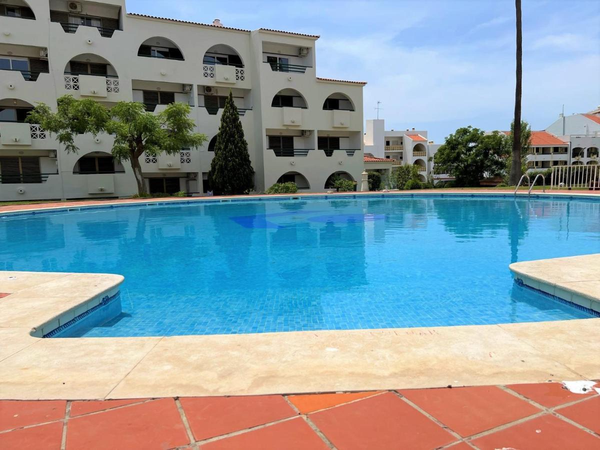 Albufeira Twins 1 With Pool By Homing Appartement Buitenkant foto