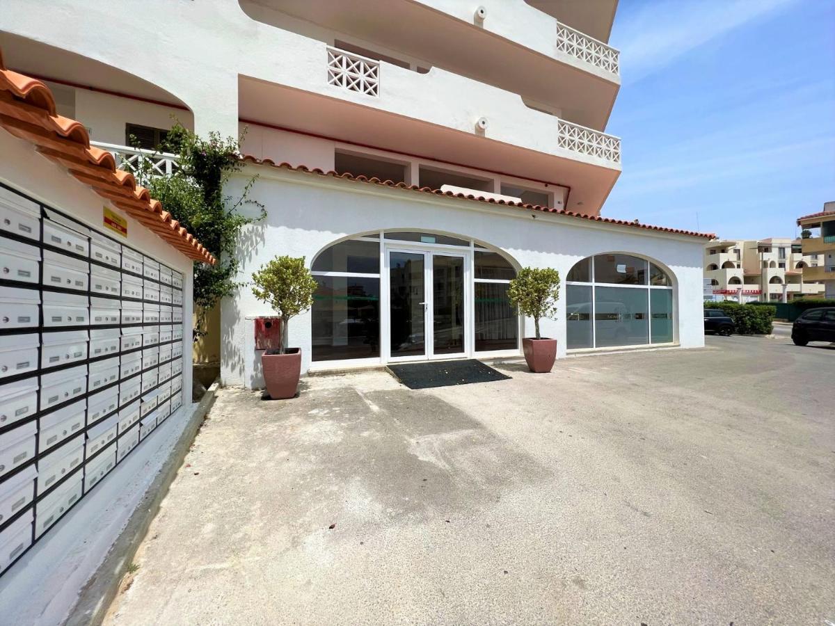 Albufeira Twins 1 With Pool By Homing Appartement Buitenkant foto