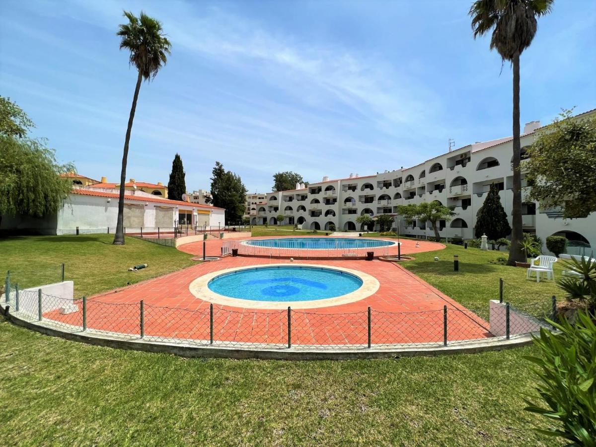 Albufeira Twins 1 With Pool By Homing Appartement Buitenkant foto